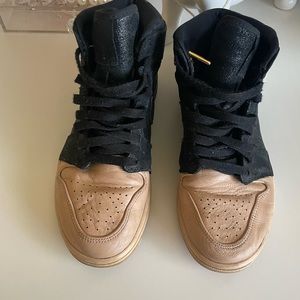 AIR JORDAN WMNS AIR JORDAN 1 RETRO HIGH PREM